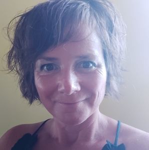 Meet your Posher, Debra